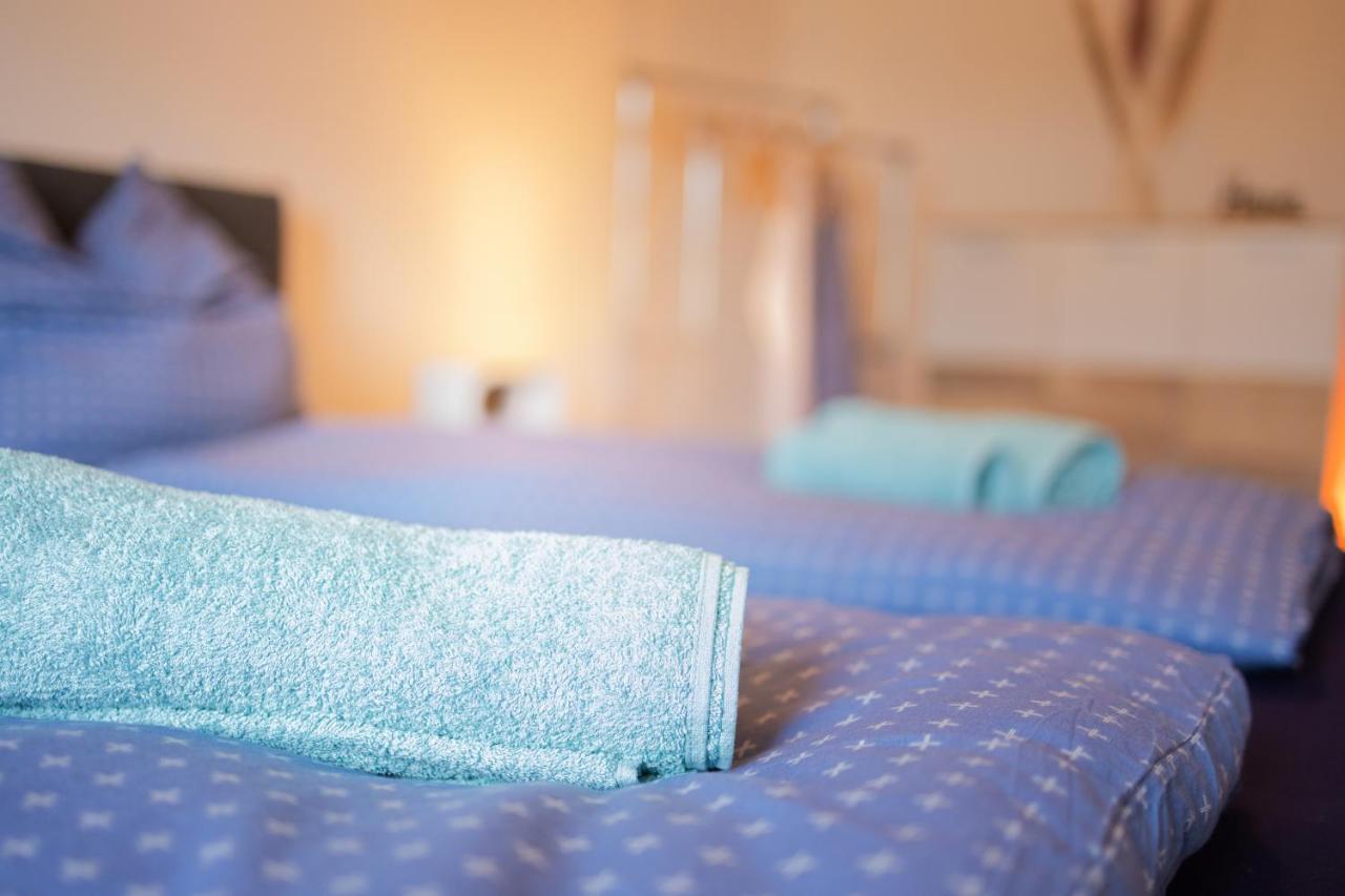 Blue Chili 01 - Lage Am Hbhf Boxspringbett Bis 4 Pers * Magdeburg